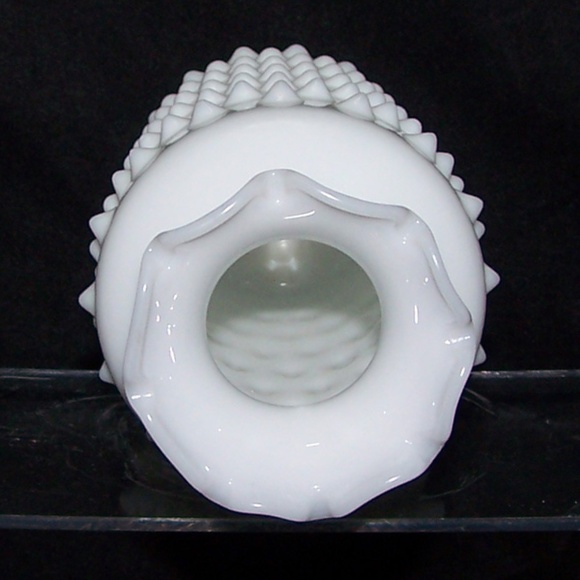VTG Hobnail Milk Glass Vase, with Ruffled Top - Picture 7 of 9